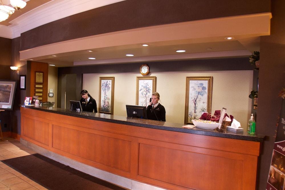 The Glenmore Inn & Convention Centre YYC Eksteriør billede